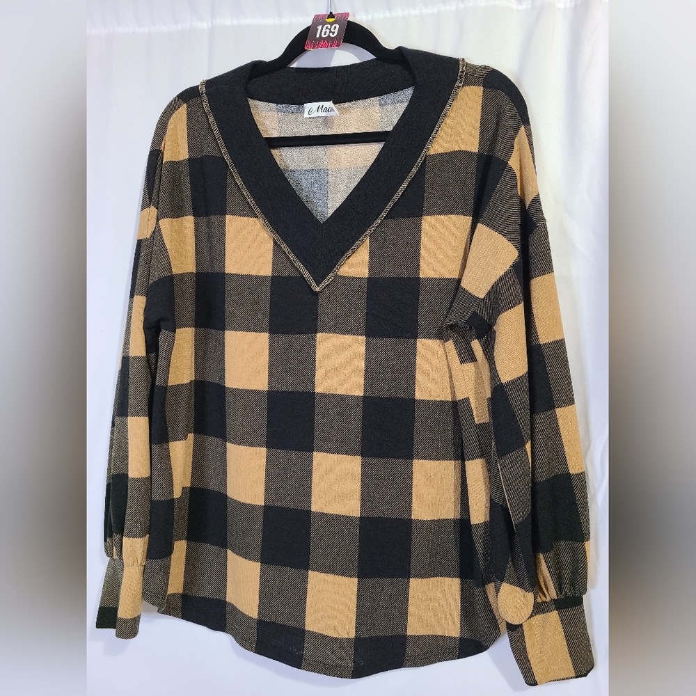 MACARON L Sample VNeck Mustard Yellow and Black Sweater 169